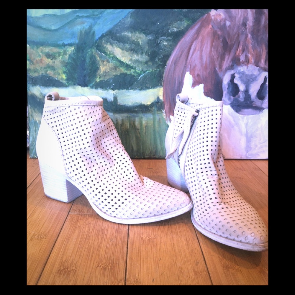 Dolce Vida suede eyelet boots